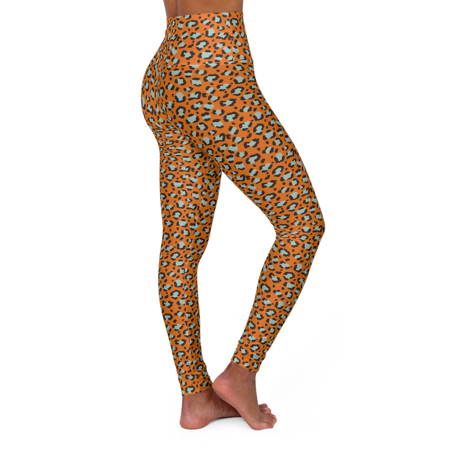 Chic Stylish Minimalist Yoga Leggings in Leopard Print Pattern