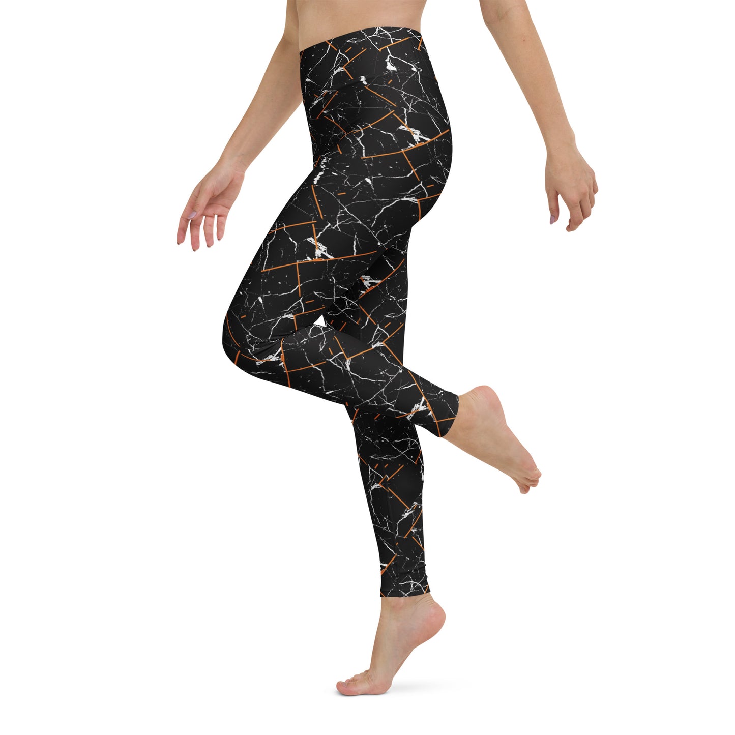 Fashionable Bold Black Marble Pattern Yoga Leggings for Activewear