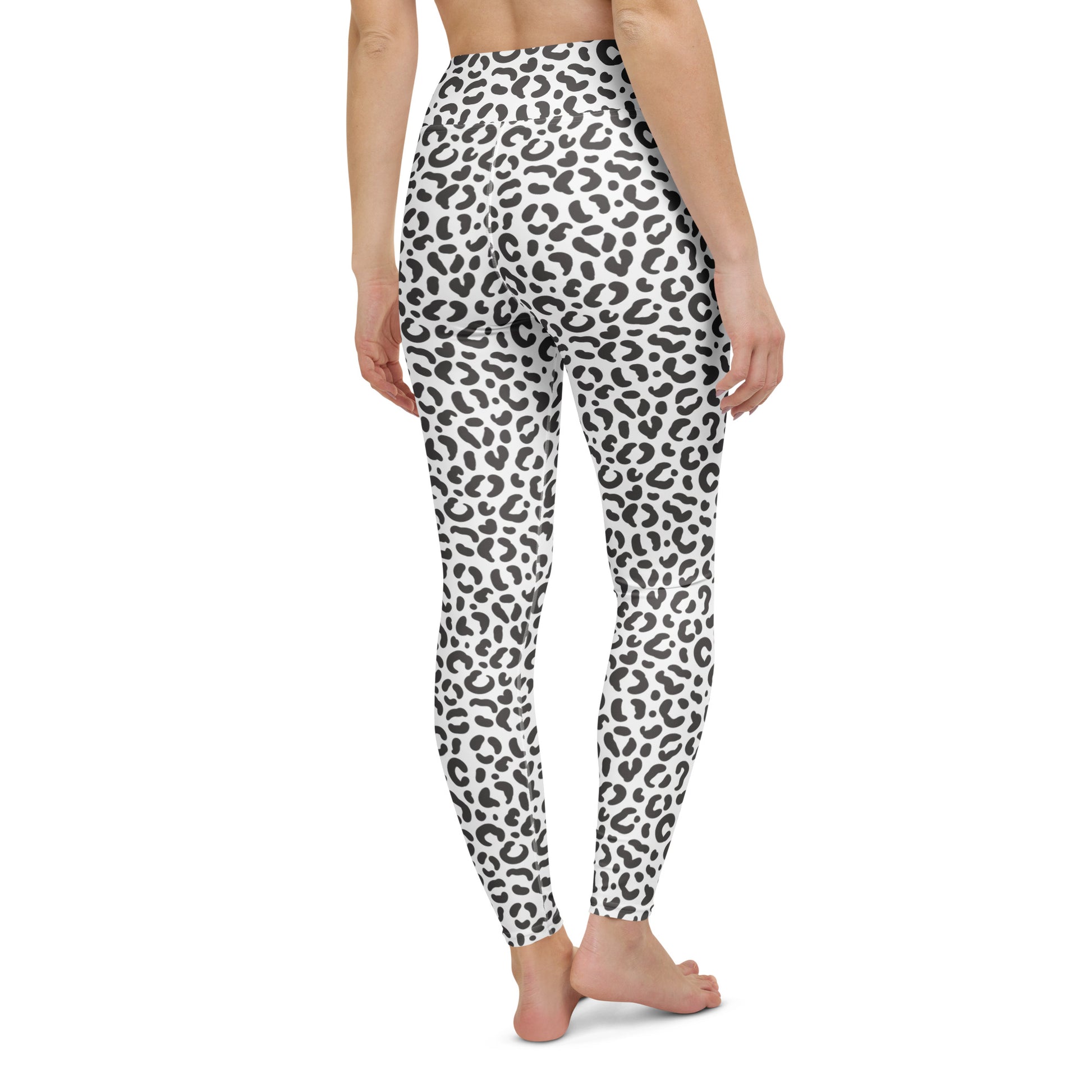 Stylish Bold Comfortable Yoga Leggings Bold Leopard Print for Activewear