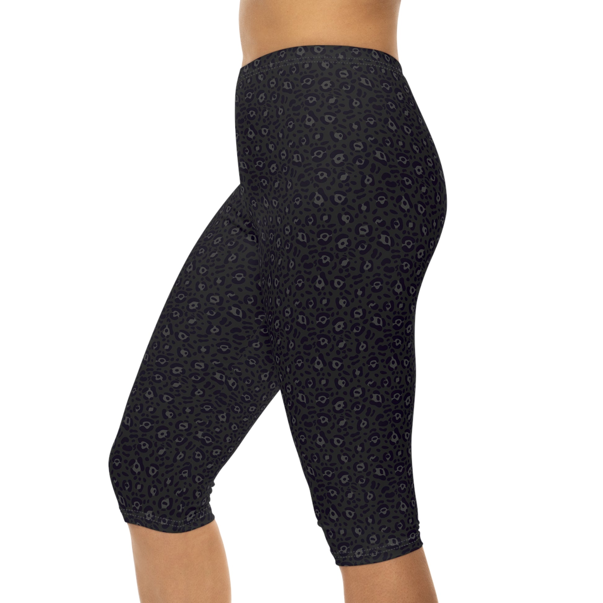 Versatile Bold Black Leopard Print Women’s Capri Leggings for Activewear